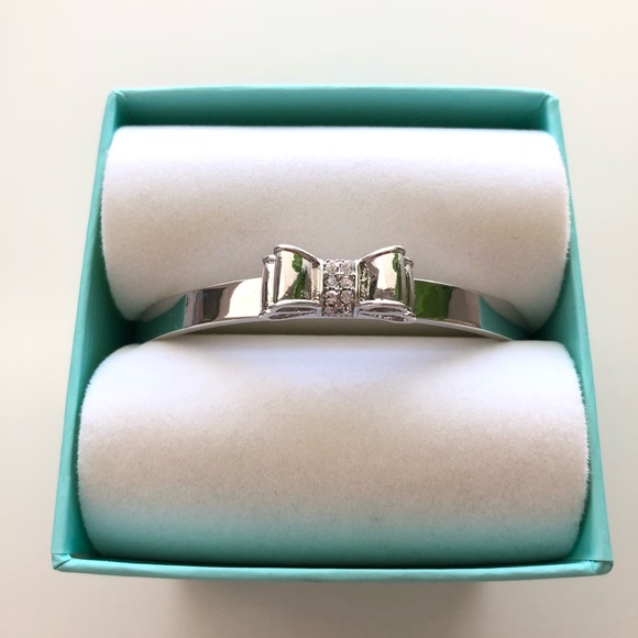 kate spade Accessories - Kate Spade Moon River Bangle